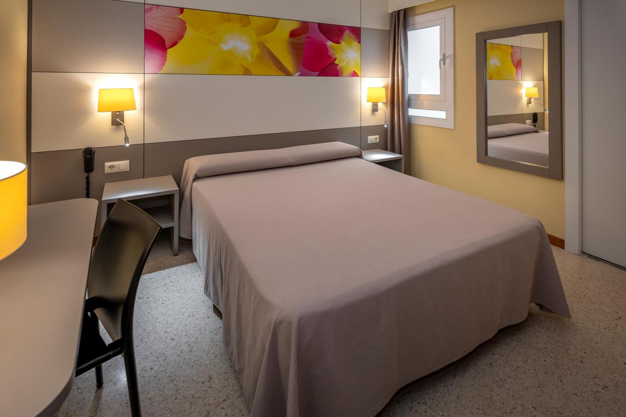 Hotel Sabiote Пинеда-де-Мар Экстерьер фото