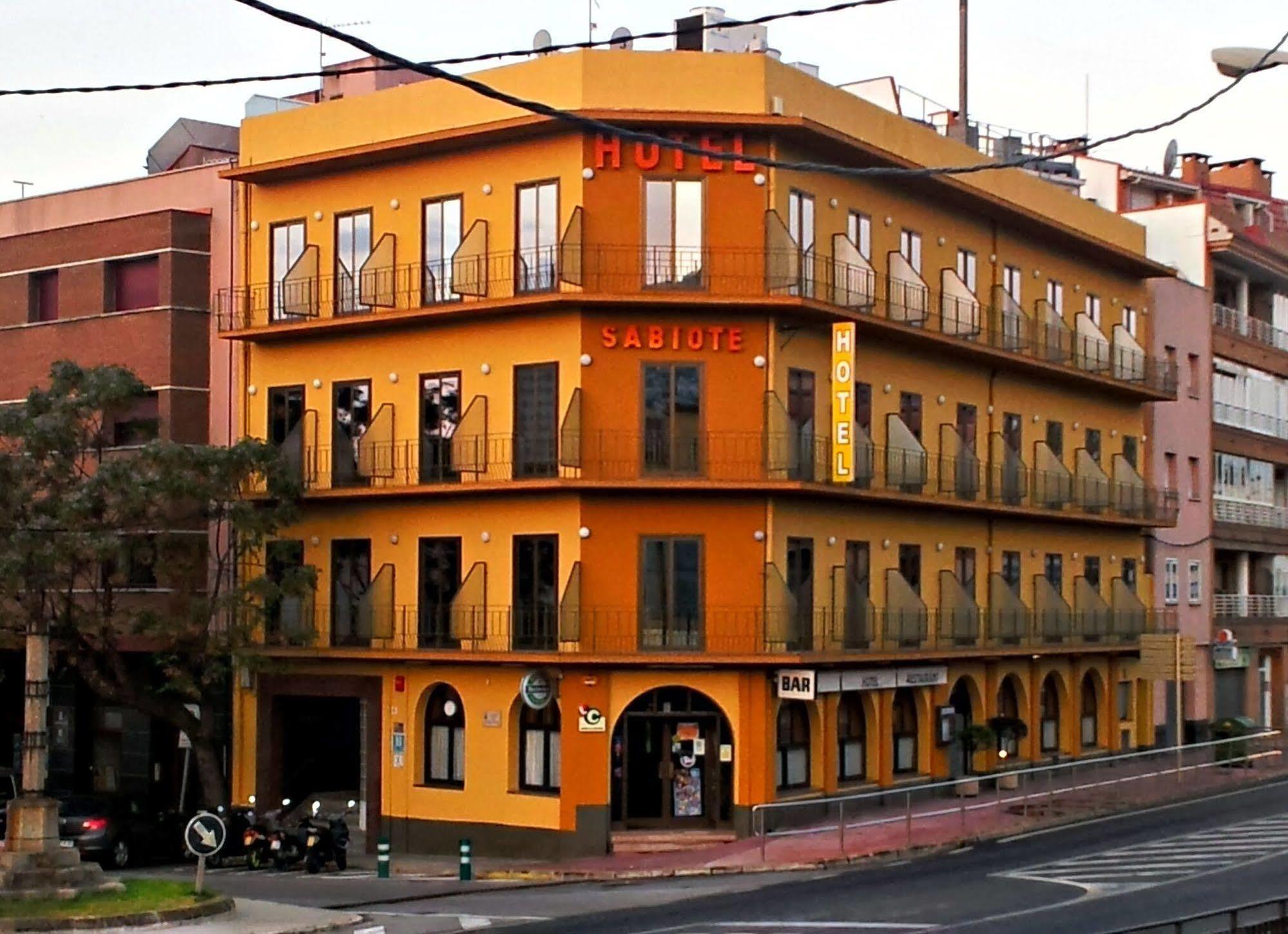 Hotel Sabiote Пинеда-де-Мар Экстерьер фото